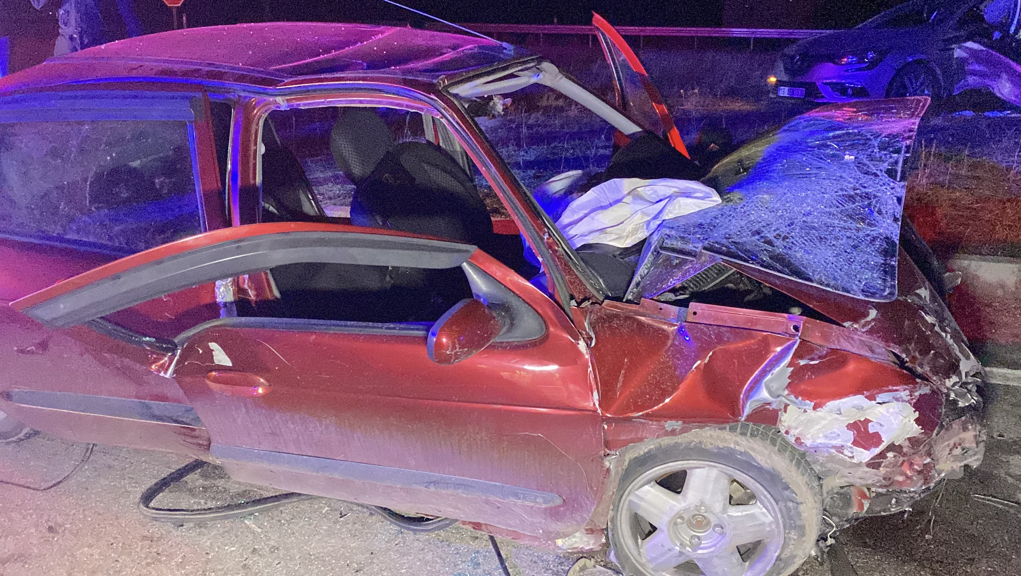 Çorum'da Trafik Kazası: İki otomobil Birbiriyle Çarpıştı