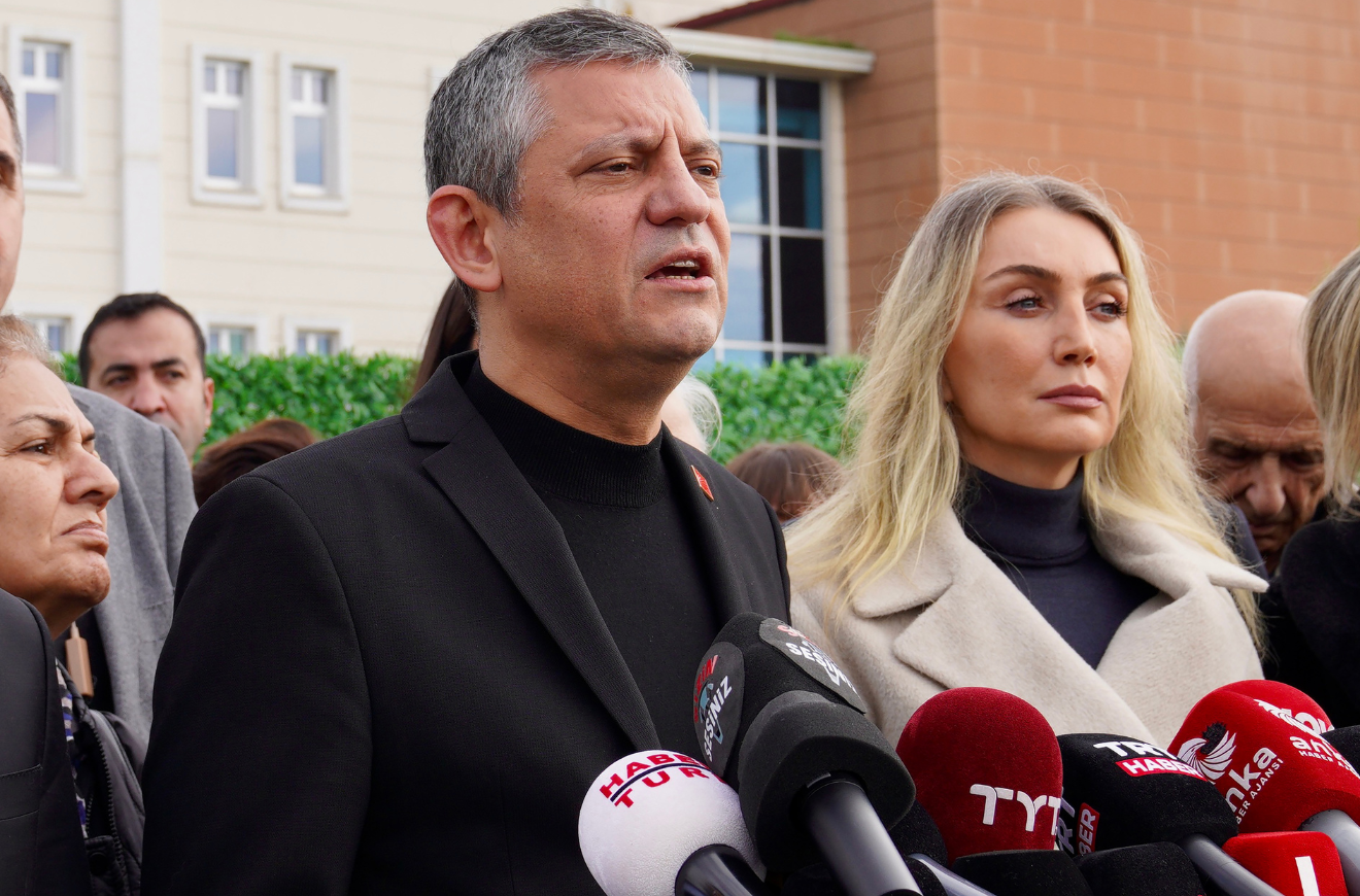 Özgür Özel: 'İstanbul Büyükşehir ve tüm arkadaşlarımız için tutuksuz yargılama şarttır'