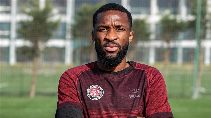 Fatih Karagümrük, Shavy Babicka transferini resmen açıkladı