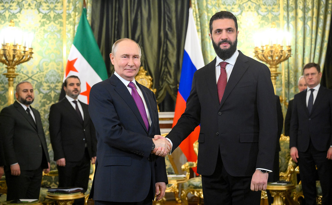 Putin ve Suriye Cumhurbaşkanı Şara Moskova'da bir araya geldi