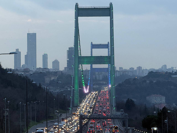 İstanbul'da trafik yoğunluğu akşam saatlerinde yüzde 85'e dayandı