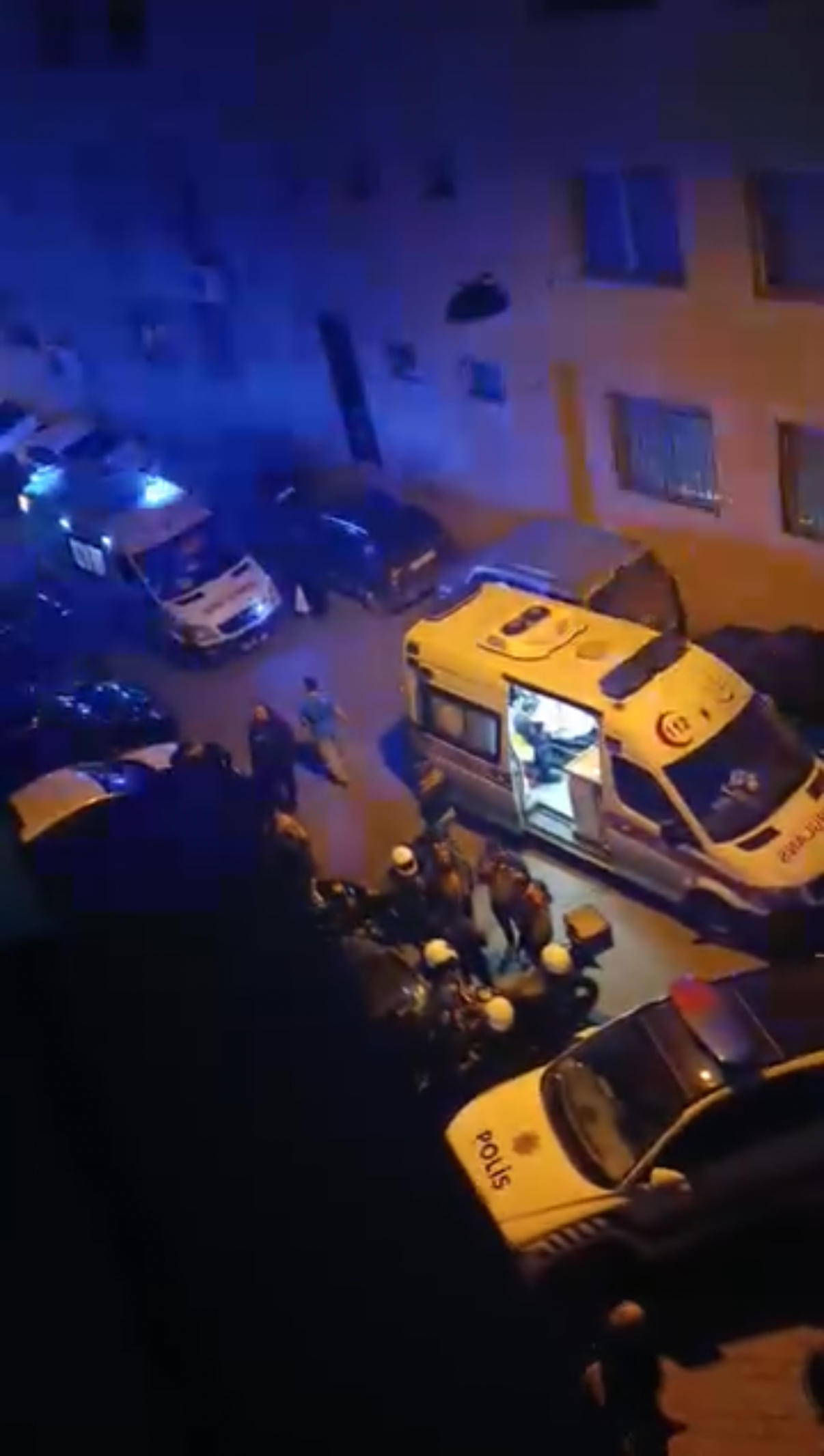 Beyoğlu'nda baba, tartıştığı oğlunu öldürdü, ardından intihar etti
