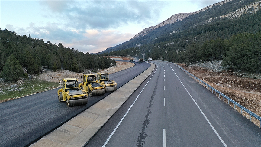 Türkiye genelinde kara yollarında güncel yol durumu ve bakım çalışmaları