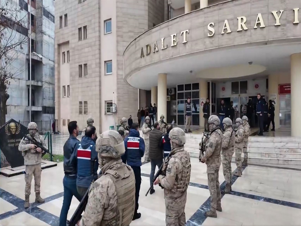Şanlıurfa'da tefecilik operasyonunda 23 kişi tutuklandı