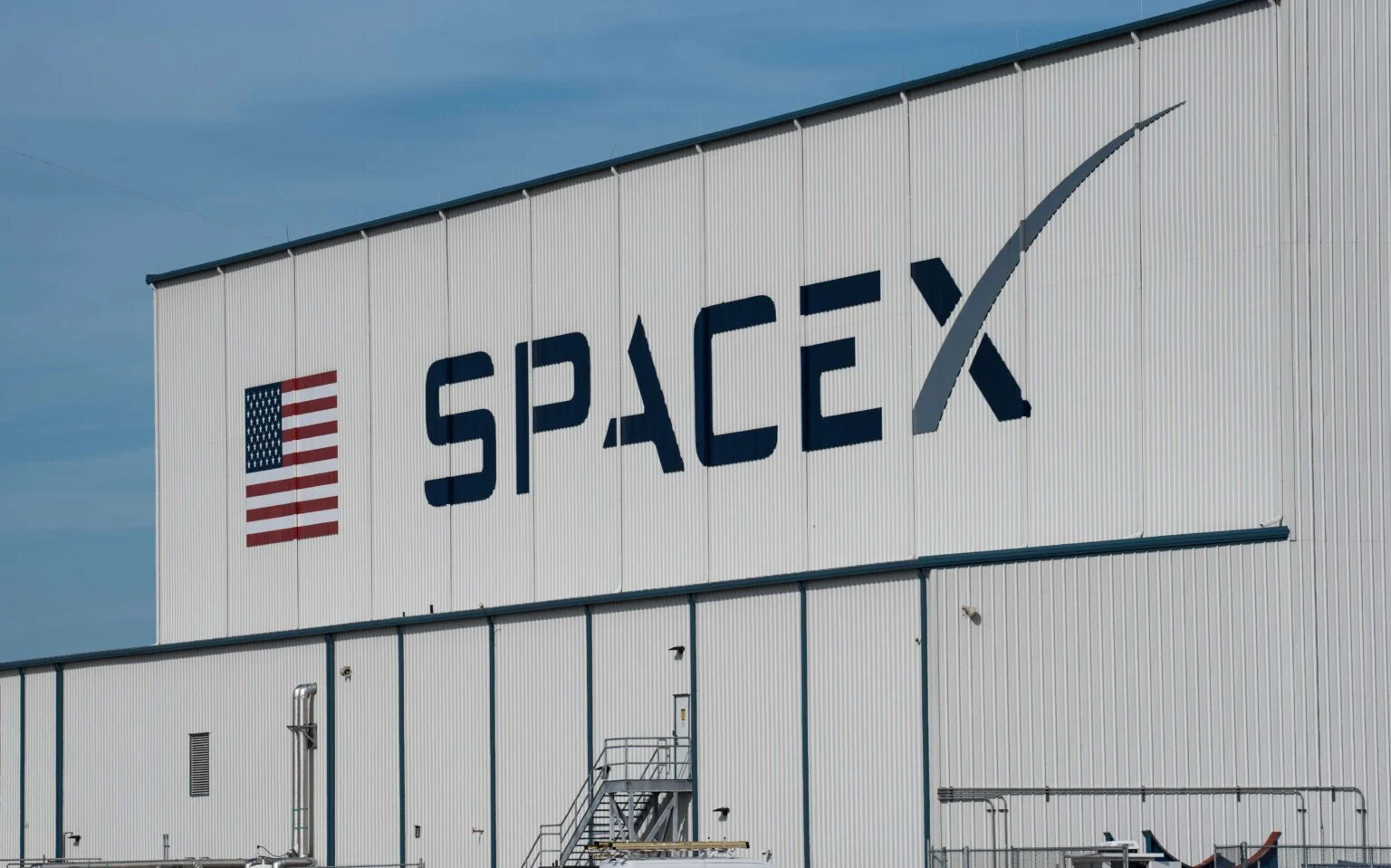 SpaceX, yapay zeka şirketi xAI'yı bünyesine kattığını duyurdu