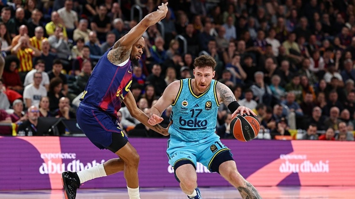 Fenerbahçe Beko Barcelona'yı 82-78 mağlup etti