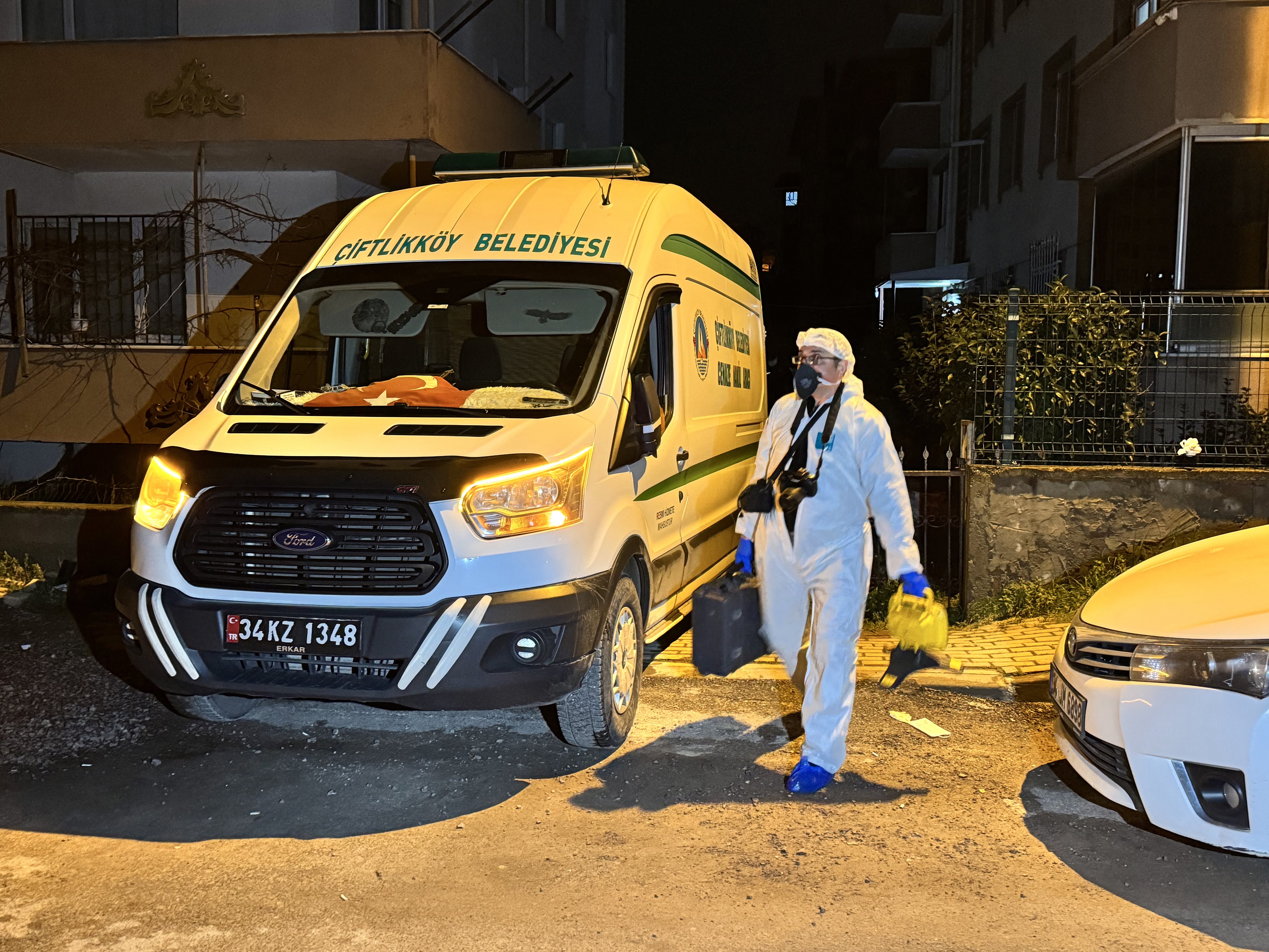 Yalova'da yalnız yaşayan bir kişi evinde ölü bulundu