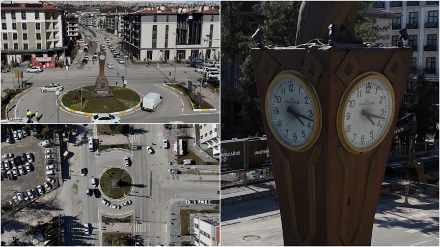 Adıyaman'da saat kulesi 6 Şubat 2023'ten beri 04.17'de