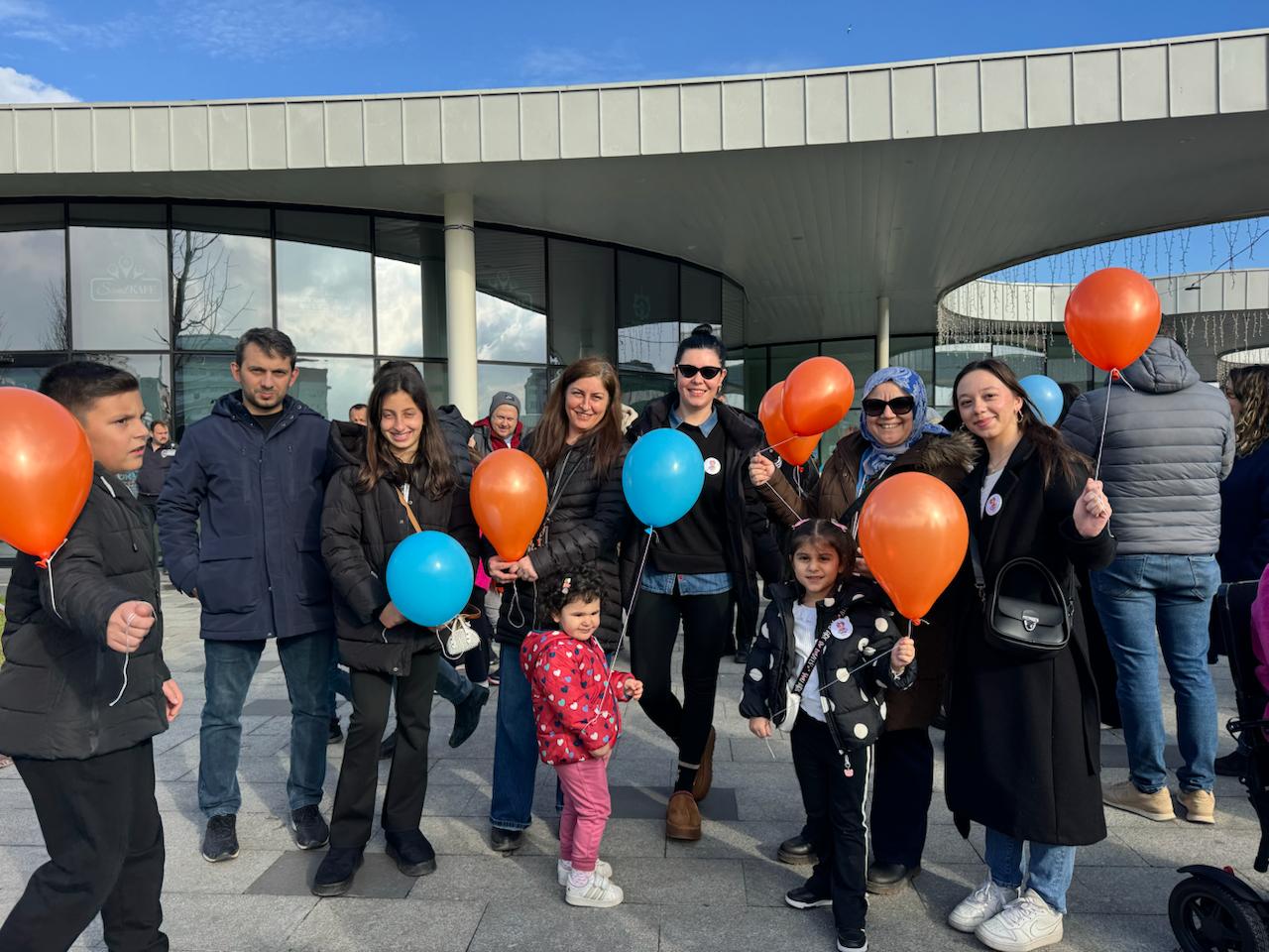 Kocaeli'de DMD hastası Uras Ege için mutlu son: Tedavi parası toplandı