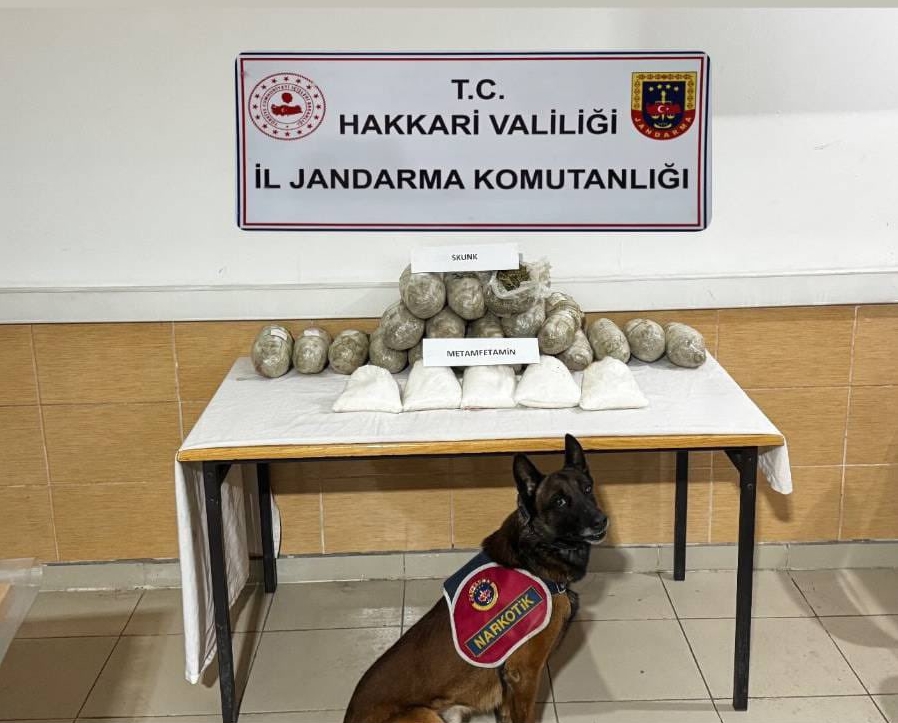Hakkari'de Jandarmadan uyuşturucu operasyonu