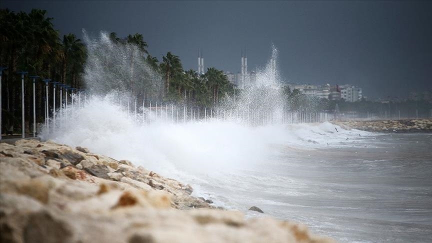 Meteoroloji uyardı: Fırtına geliyor! İşte etkilenecek bölgeler