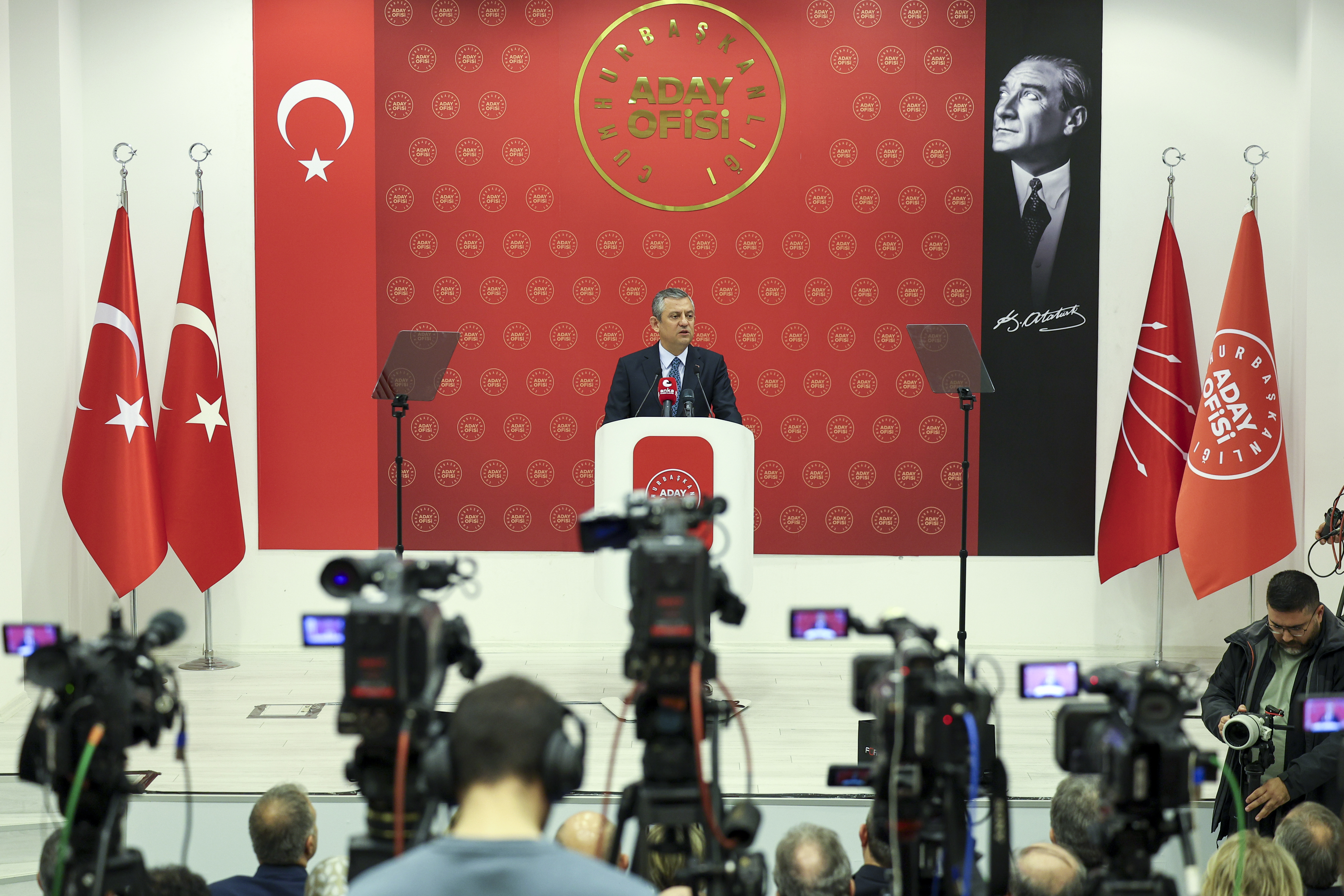 Özgür Özel: 'Borç yapılandırması hayati bir gereklilik haline geldi'
