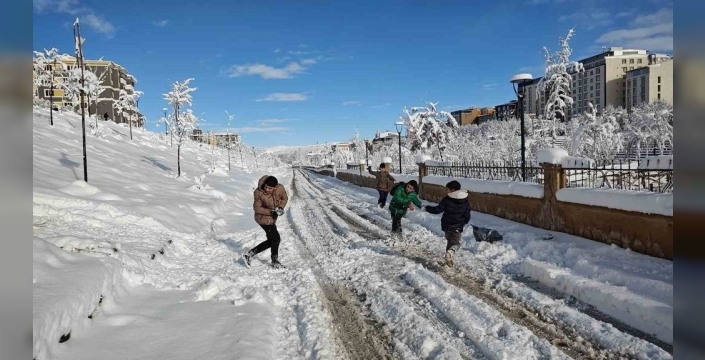 Muş'un 3 ilçesinde eğitime 1 gün ara verildi