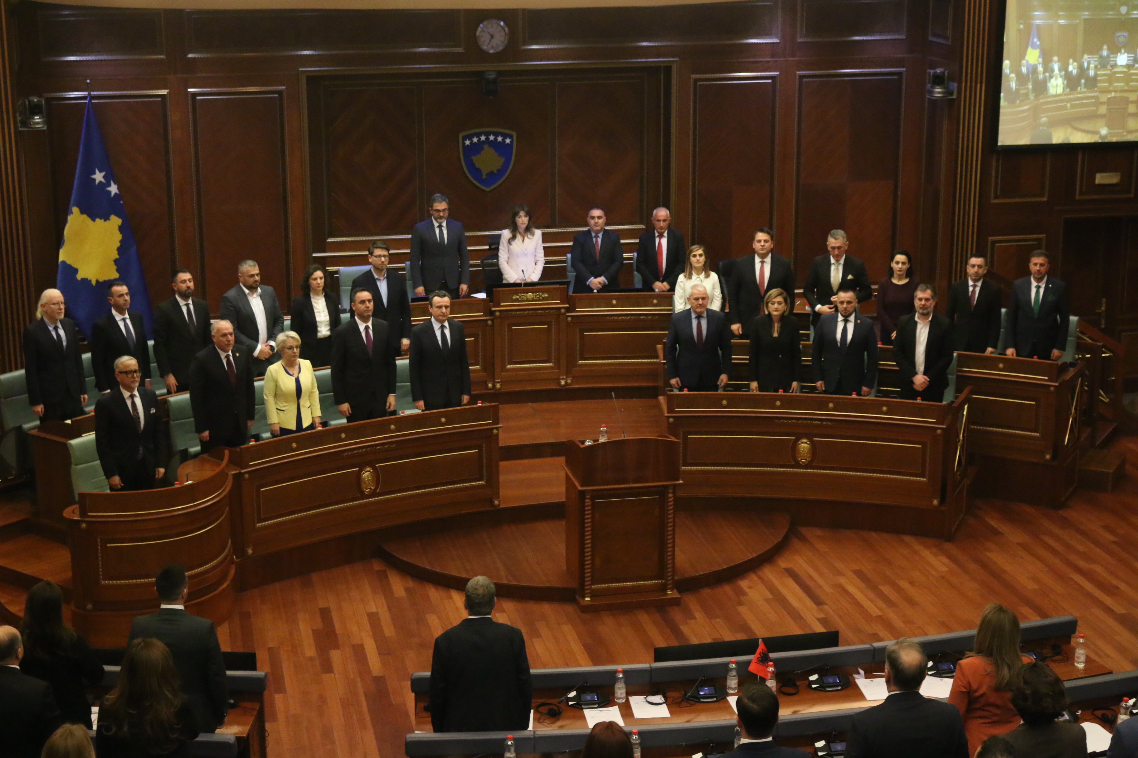 Yeni Kabinede Türk Bakan Gururu: Kosova'da Bakanlar Kurulu Belli Oldu