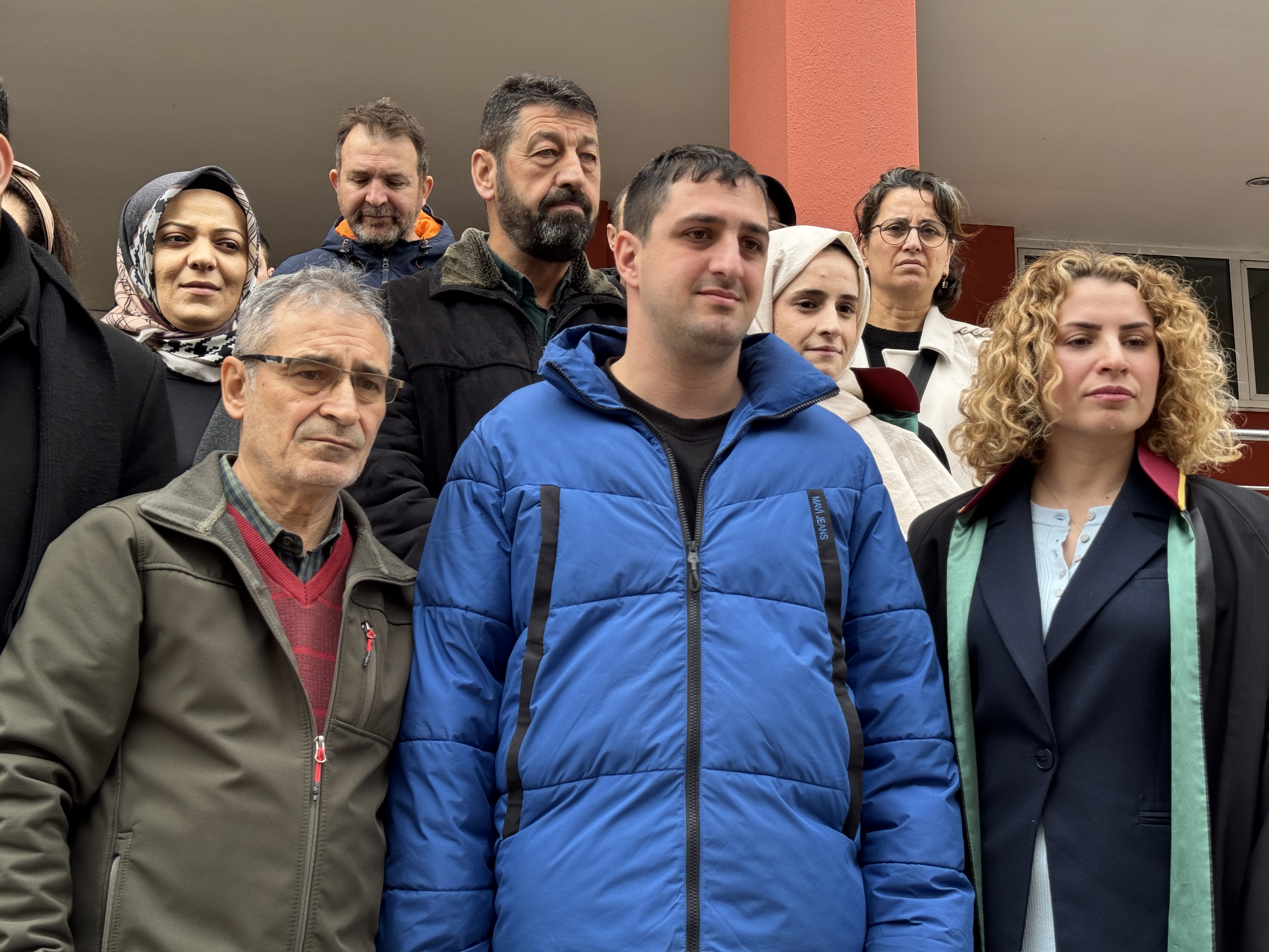 Kocaeli'de Engelli gence odunla saldıran sanığa tahliye kararı!