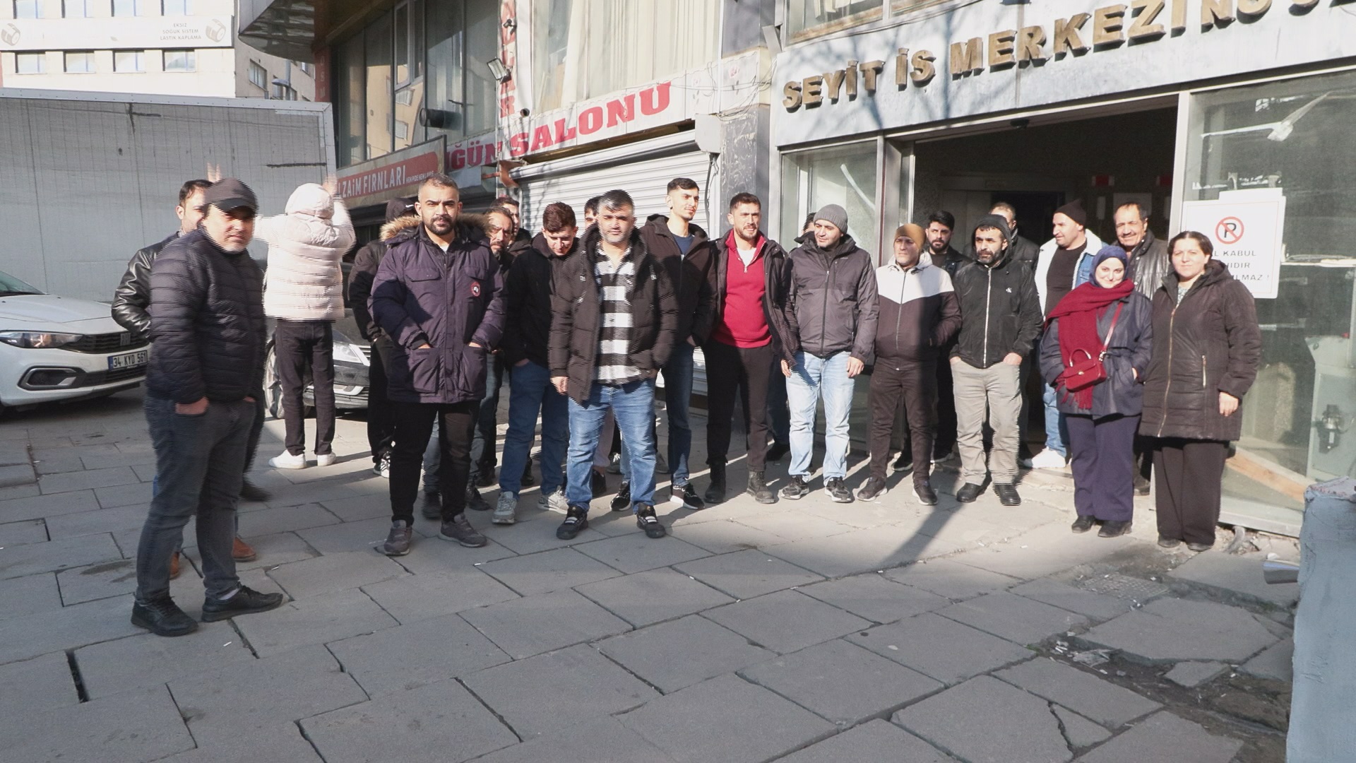 Sultangazi'de zam krizi: İşçiler atölyeyi boş buldu