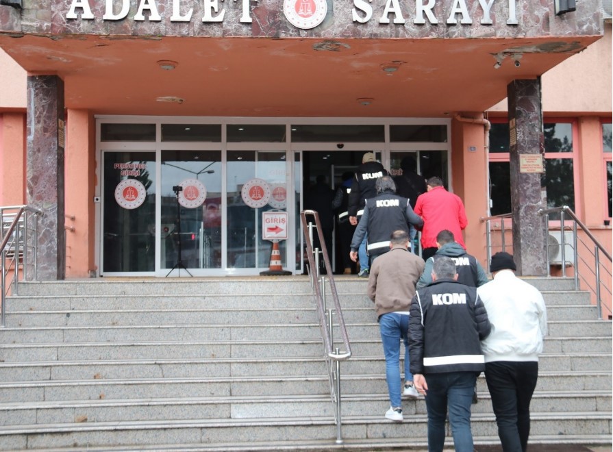 Karabük'te 12 milyon liralık dolandırıcılık operasyonunda 7 kişi tutuklandı