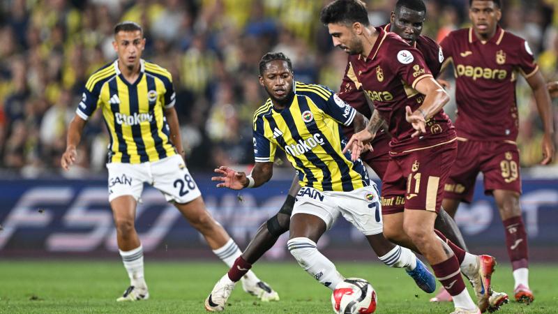 Trabzonspor Fenerbahçe derbisinde muhtemel 11'ler şekillendi