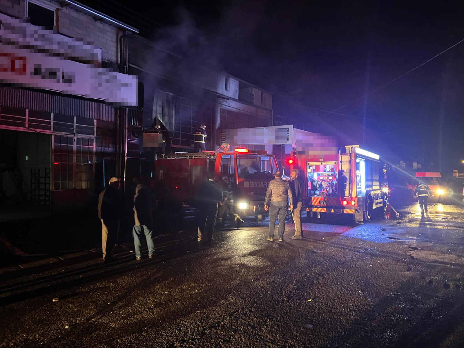 Nevşehir'de sanayi sitesinde yangın: Dükkan alevlere teslim oldu