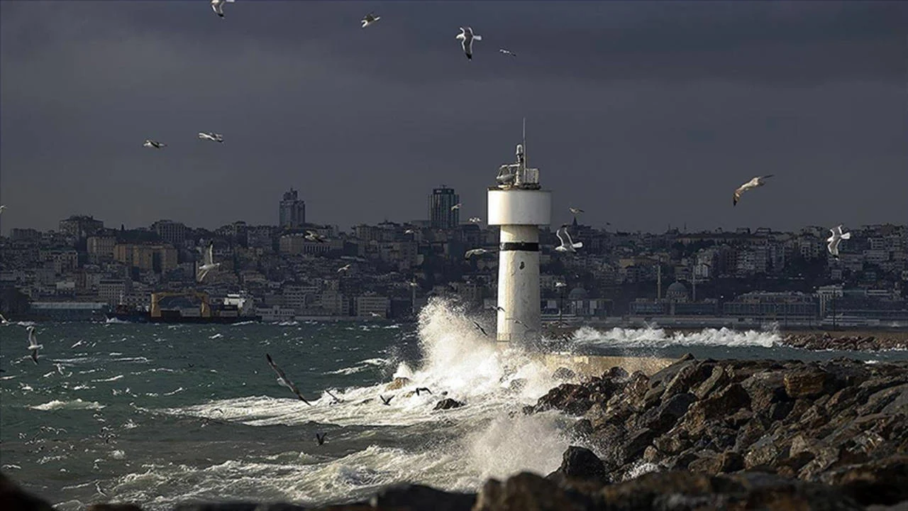 İstanbul Valiliği'nden fırtına uyarısı