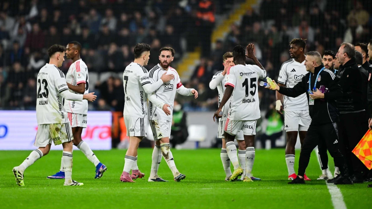 Beşiktaş Başakşehir deplasmanından 3 puanla ayrıldı