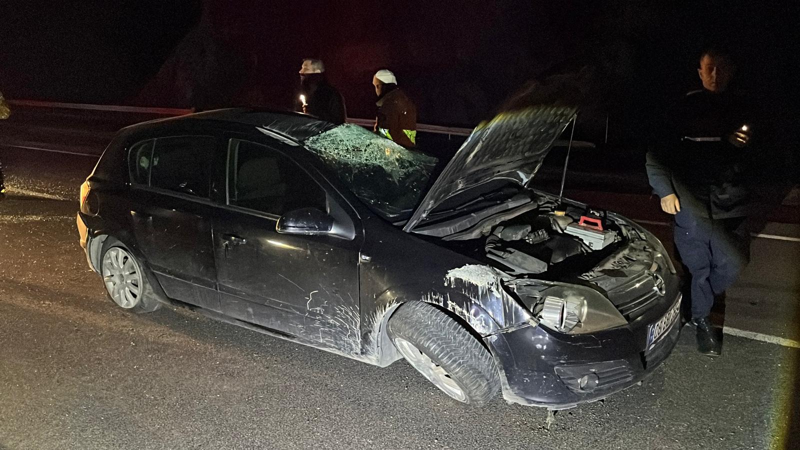 Yozgat'ta devrilen otomobildeki 5 kişi yaralandı