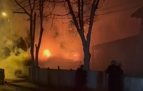 Düzce'de müştemilatta çıkan yangın itfaiye ekipleri tarafından söndürüldü