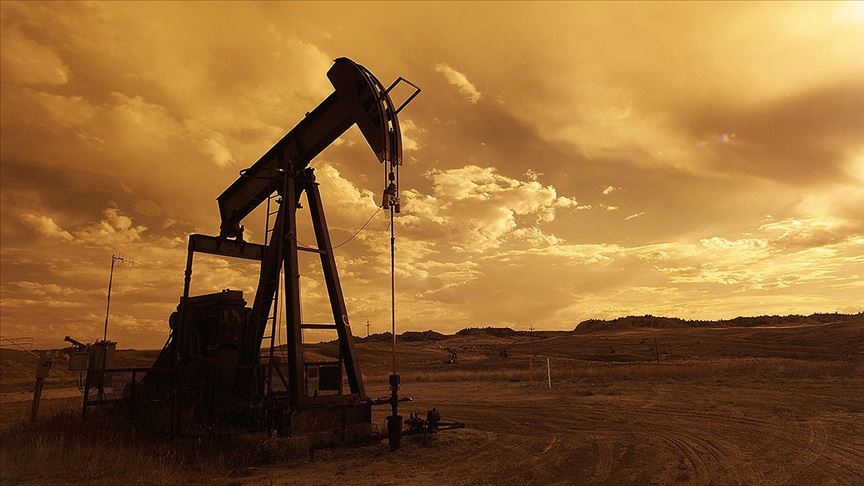  Haftanın ilk işlem gününde petrol yatay seyrediyor