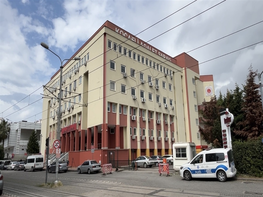 Kocaeli Adliyesi'nde emanet skandalı: Depodan 2 kilo altın ve 6 bin 400 dolar çalındı