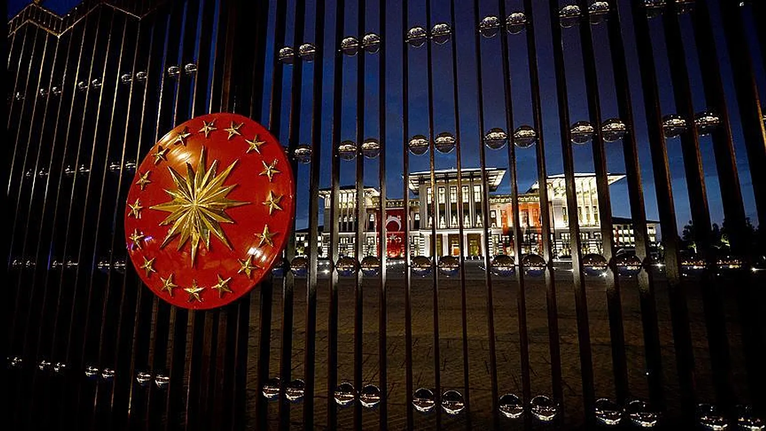 Gece yarısı Resmi Gazete'de yayımlandı: Birçok il müdürü görevden alındı