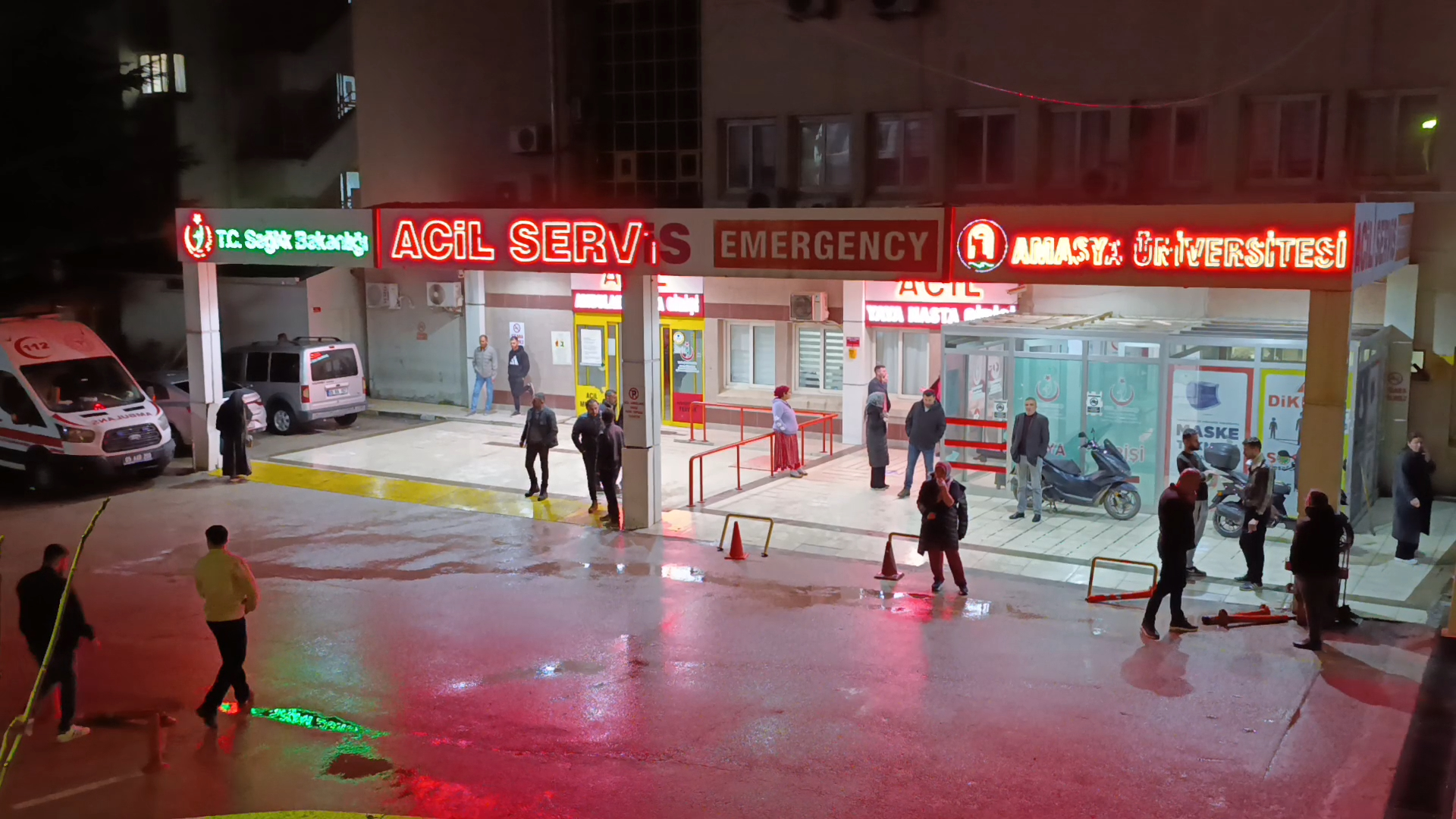 Amasya'da mevlit yemeği sonrası 22 kişi zehirlenme şüphesiyle hastaneye kaldırıldı