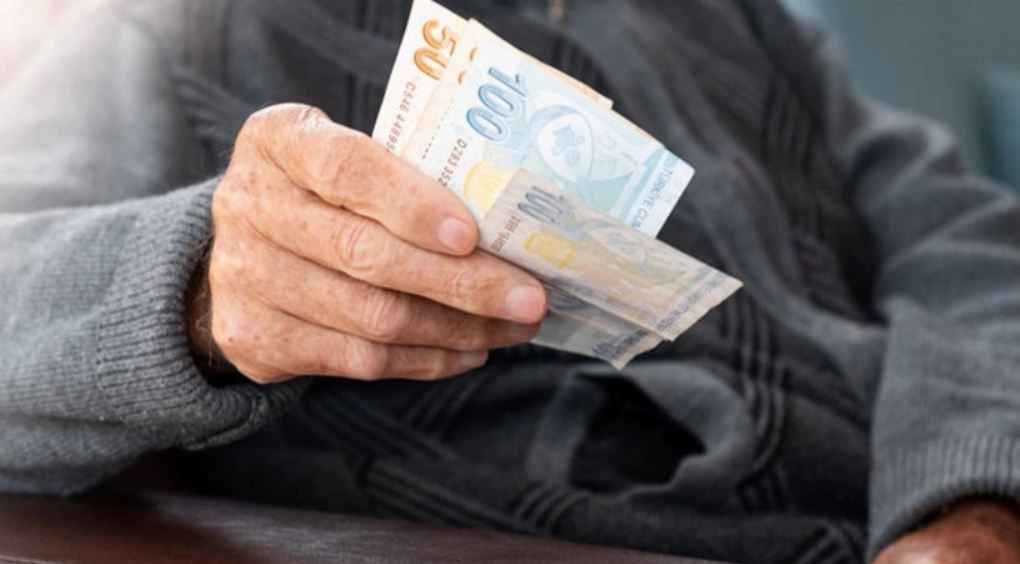 Milyonlarca emeklinin gözü bu haberde: 2026 Ramazan Bayramı ikramiyesi ne kadar olacak?