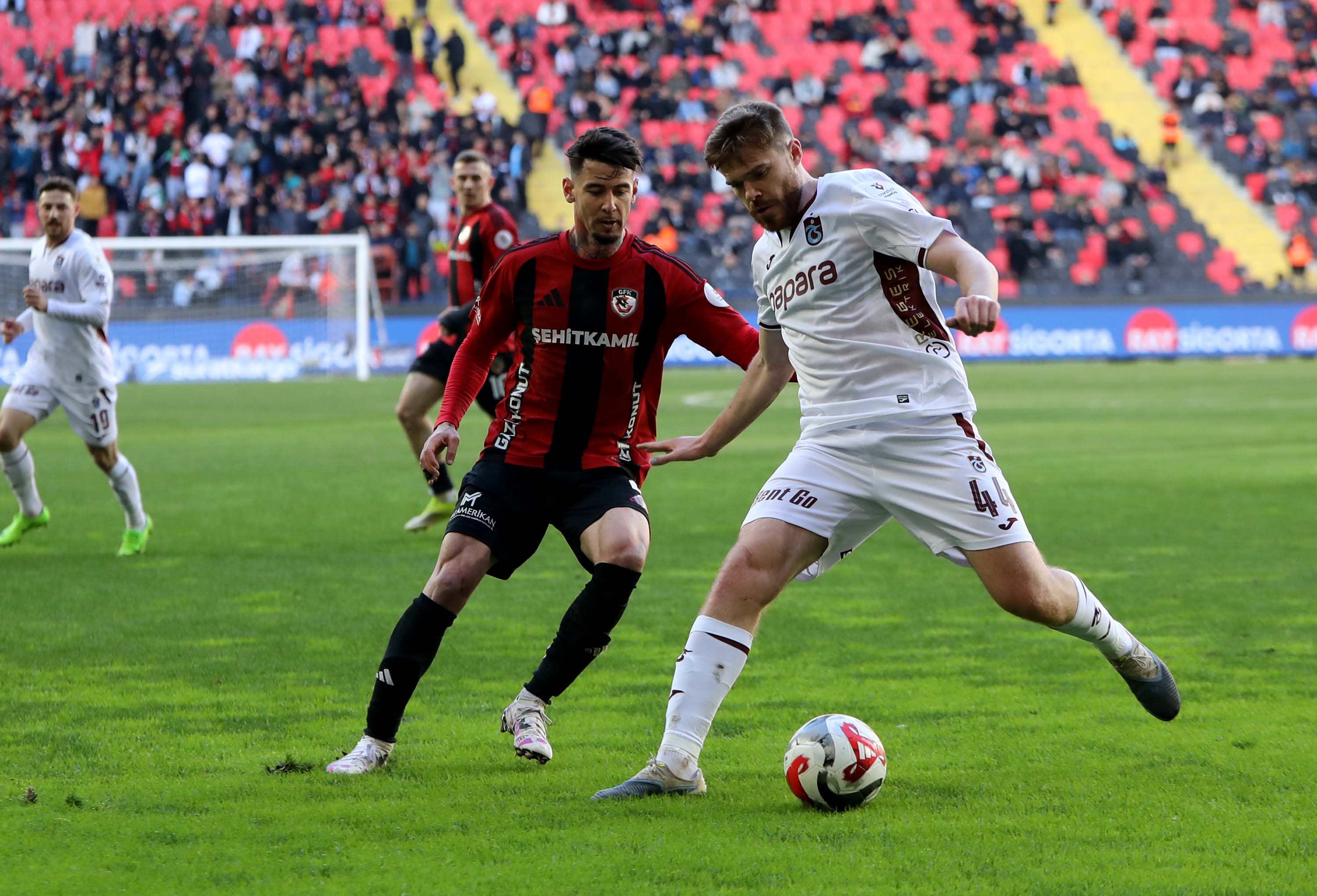 Trabzonspor deplasmanda Gaziantep FK'yı 2-1 mağlup etti