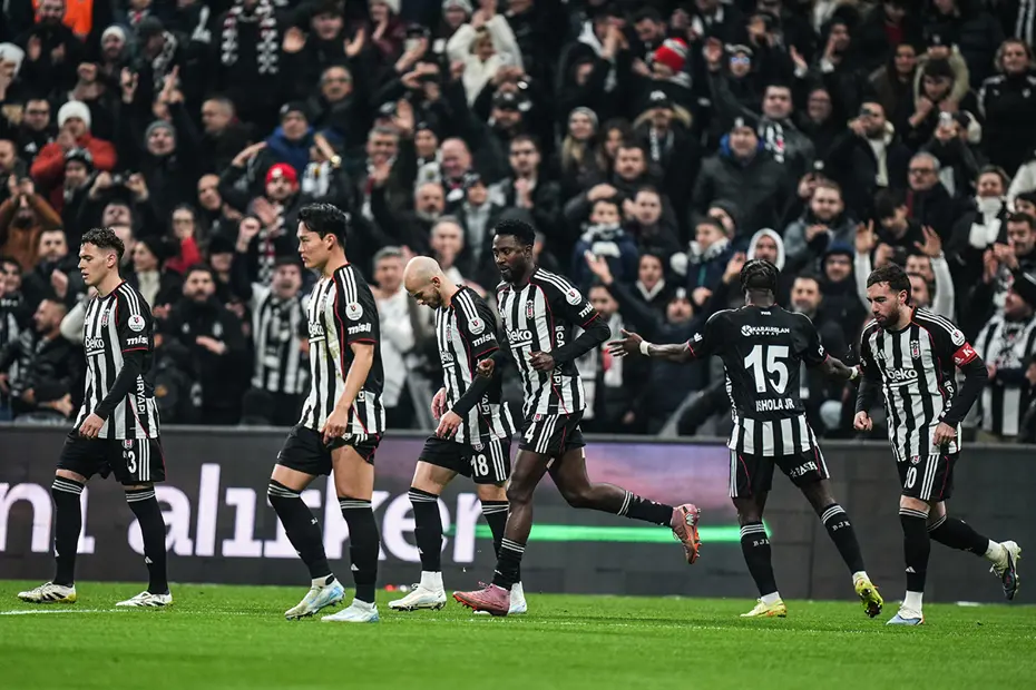 Beşiktaş Göztepe'yi 4 golle yıktı