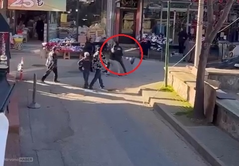 Bursa’da iki grup birbirine girdi: Duba ve tabureler havada uçuştu