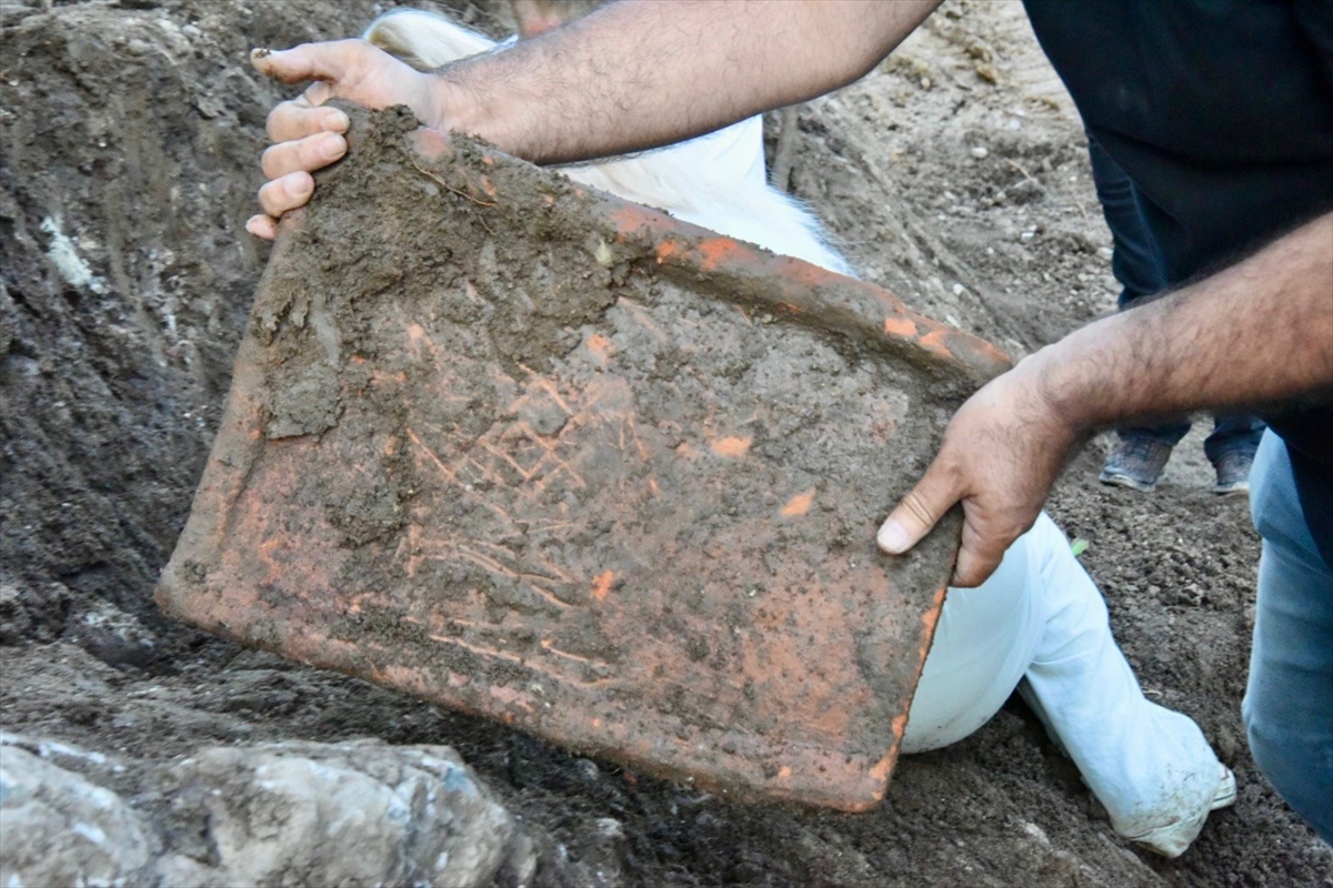 Ordu'da Tarihi Mezarlara Rastlandı Yol Çalışması Yeni Bir Boyut Kazandı