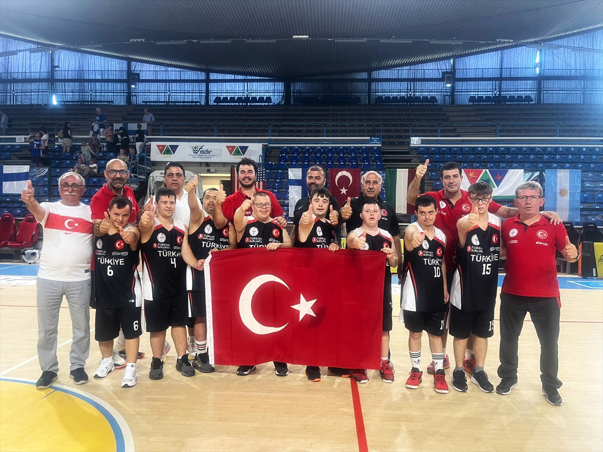 Down Sendromlu Sporcular Avrupa'da Tarih Yazdı