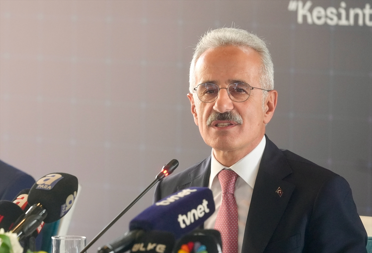 Bakan Uraloğlu Ulaştırma Vizyonunu Anlattı 