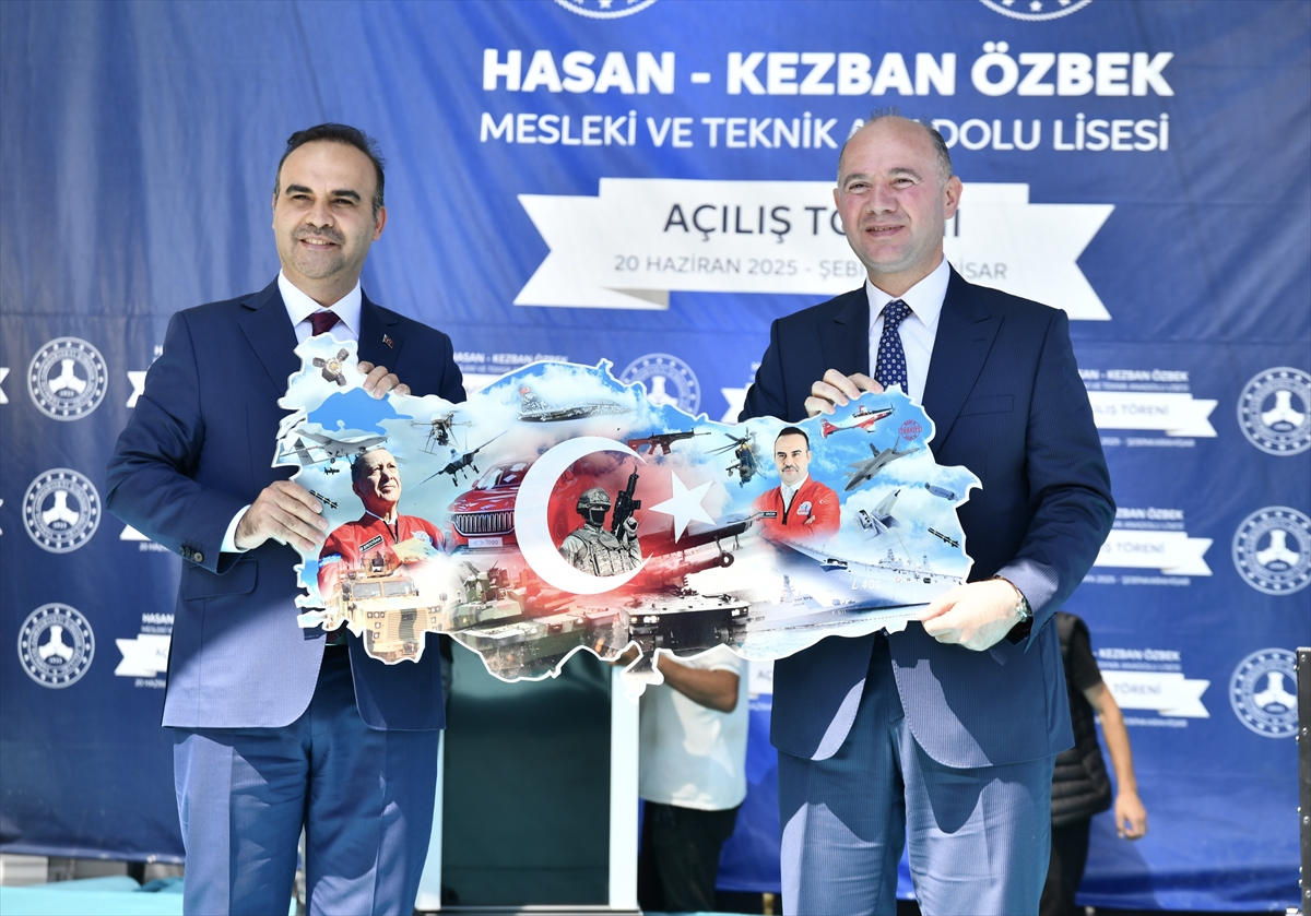 Bakan Kacır Giresun'da Eğitim Yatırımlarını Anlattı