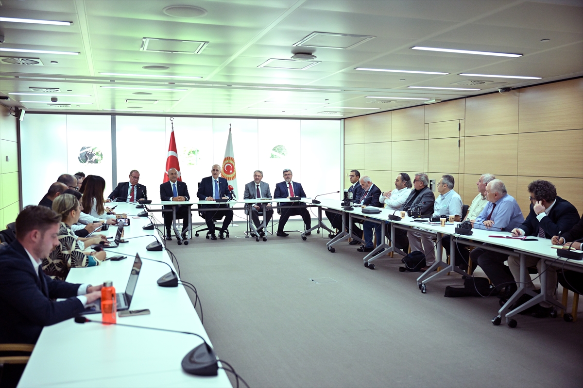 TBMM Başkanı Kurtulmuş Brüksel'de Önemli Mesajlar Verdi