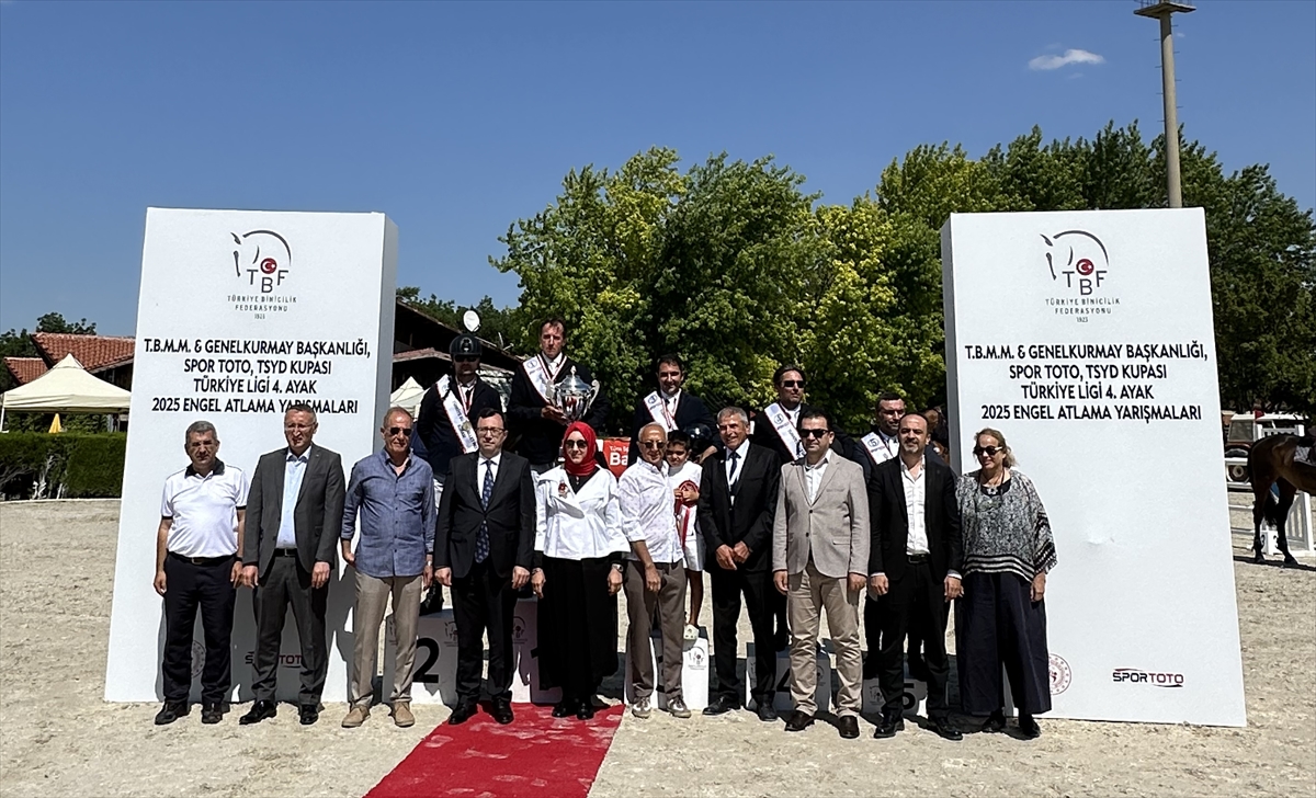 TBMM Kupası'nda Nefes Kesen Binicilik Rekabeti