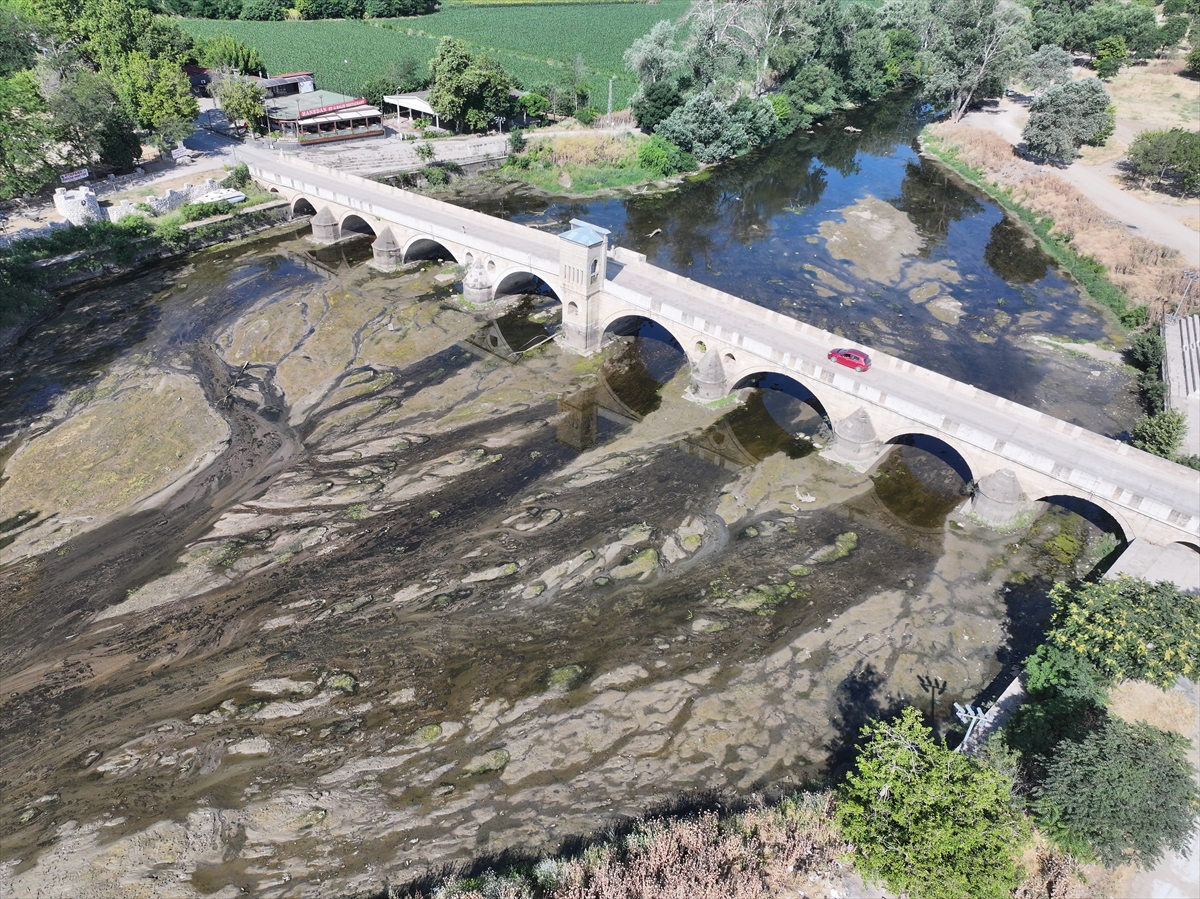 Tunca Nehri'nin Kuraklık Nedeniyle Su Seviyesindeki Düşüş Endişelendiriyor