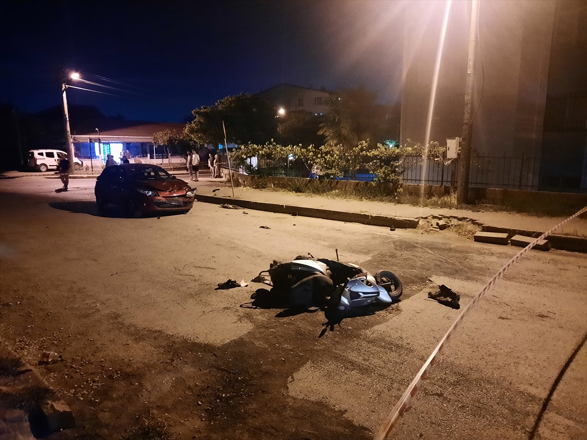 Kocaeli'deki Trafik Kazasında Babası Vefat Eden Çocuk İçin Dualar