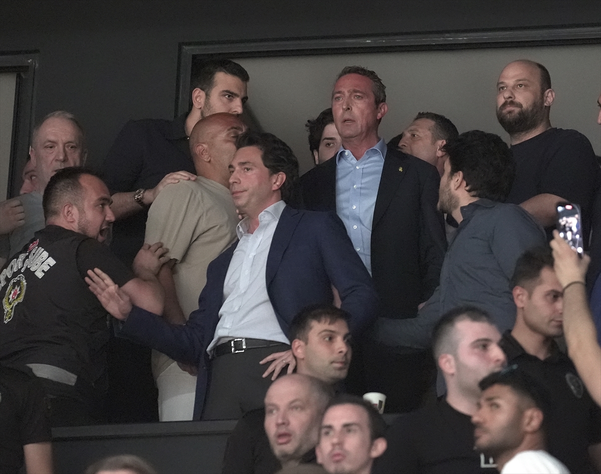 Fenerbahçe Beko Beşiktaş'ı Zorlu Derbide Geçti