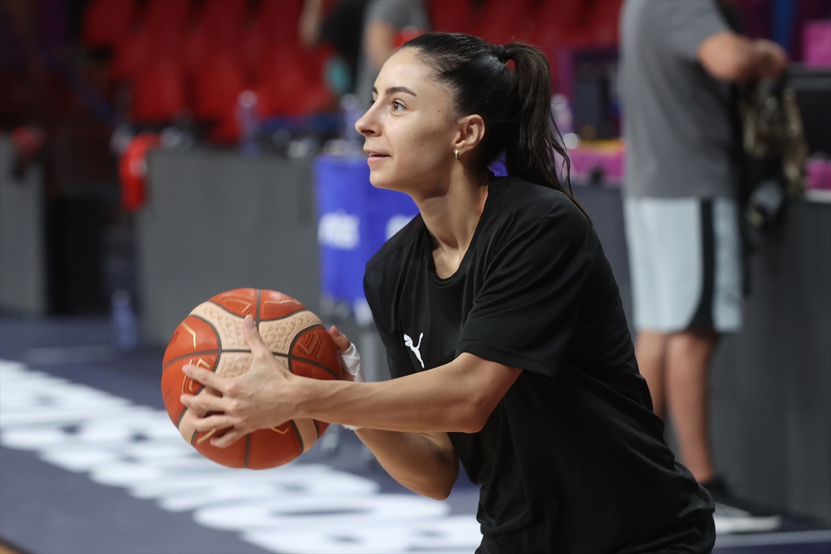 Milli Kadın Basketbol Takımı'nın Almanya Hazırlıkları Sürüyor
