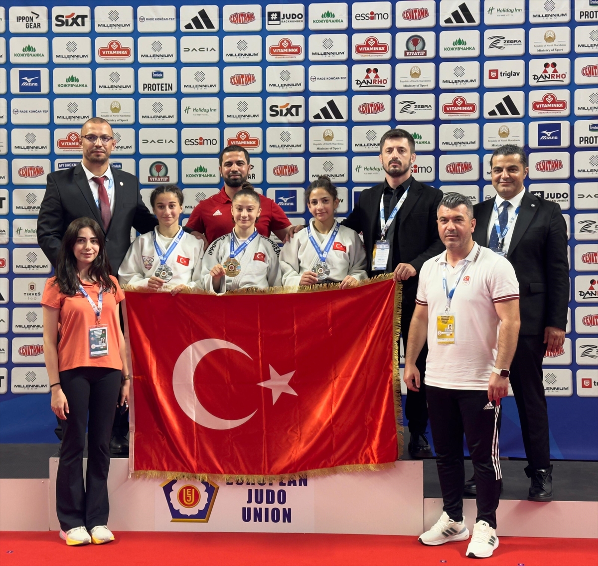 Türk Judocular Avrupa'da Şampiyonaya Damga Vurdu