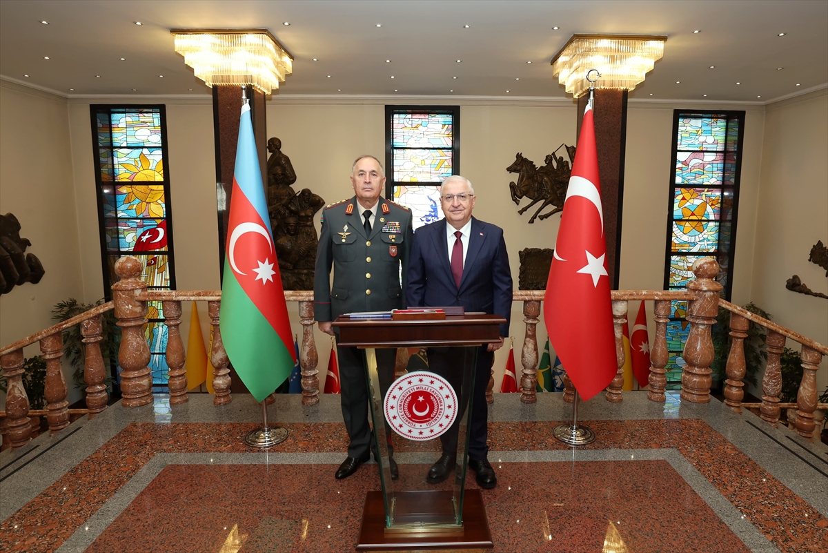 Türk ve Azerbaycan Genelkurmay Başkanları Ankarada Buluştu
