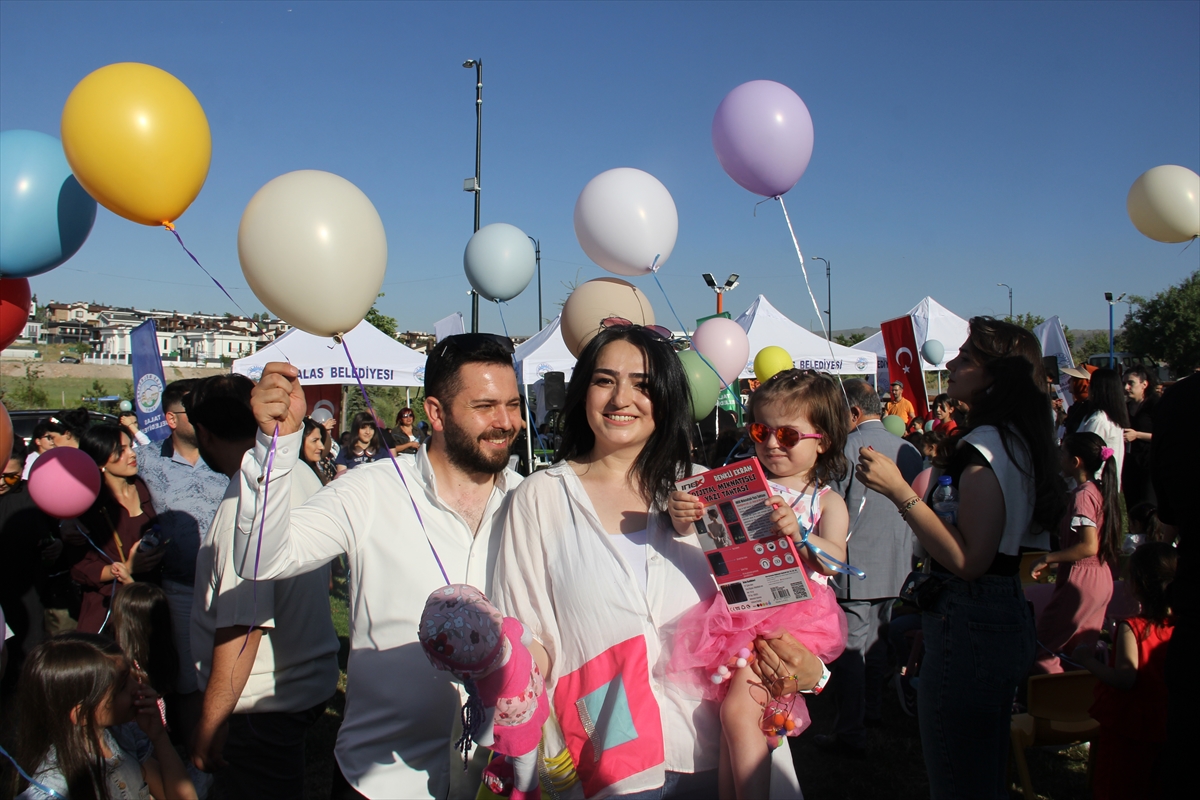 Kayseri'de Küçük Deniz'in Zaferi Balonlarla Kutlandı