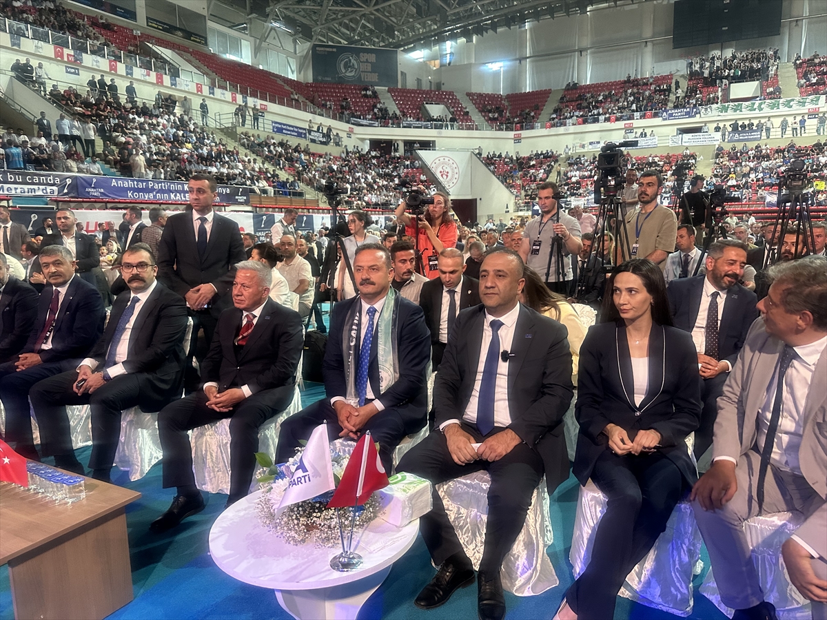 Yavuz Ağıralioğlu Konya'daki Halk Buluşmasında Büyük Vaatlerde Bulundu