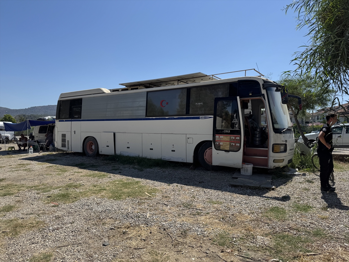 Muğla'nın Fethiye İlçesinde Gizemli Ölüm: Bir Adam Otobüsünde Ölü Bulundu